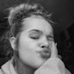 Meet your Posher, Hailee rose